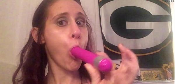  Amateur Camgirl Trish Takes Dildo and Shows How She Wants To Suck Your Dick